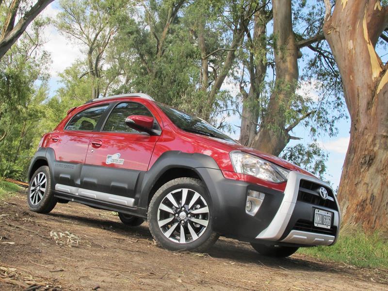 Prueba Toyota Etios Cross