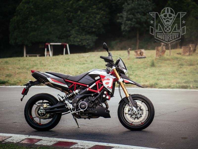 Aprilia Dorsoduro 900