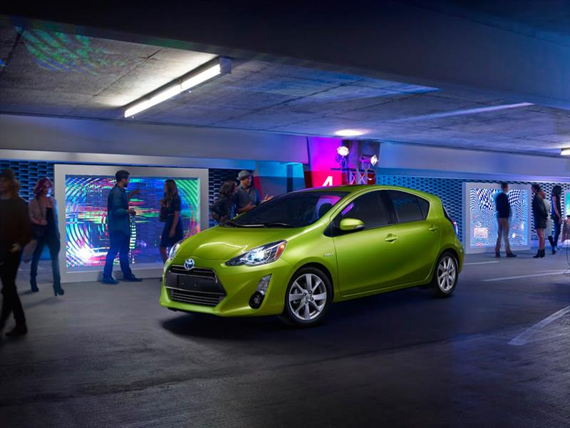 Toyota Prius C Hybrid 2015