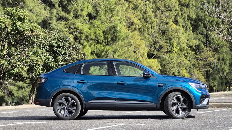 Test Drive Renault Arkana E-Tech Hybrid