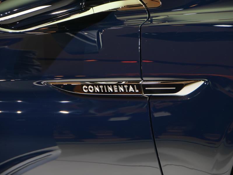 Lincoln Continental Concept