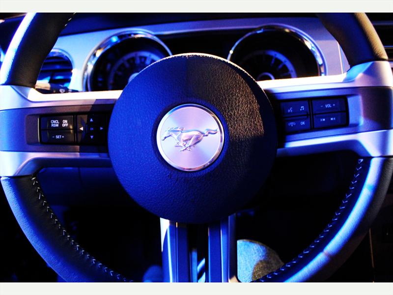 Ford Mustang 2013. Lanzamiento en Chile