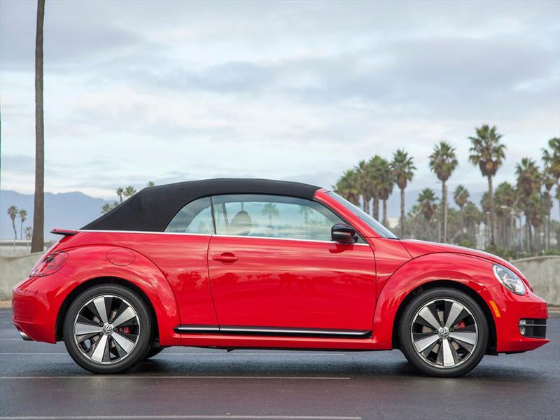 Top 10: Volkswagen Beetle Cabrio 2013