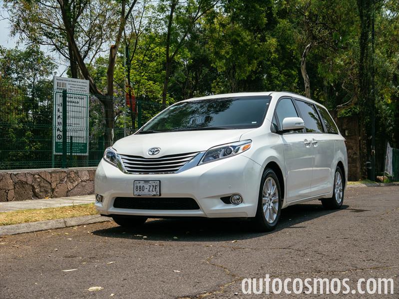 Toyota Sienna 2015