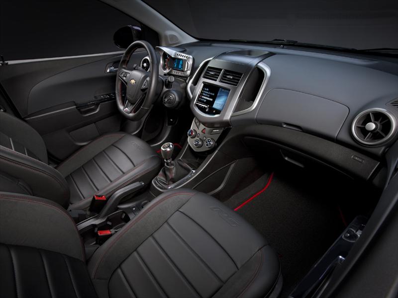 Chevrolet Sonic RS 2013