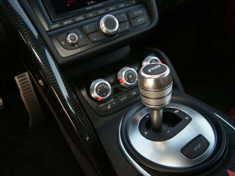 Audi R8 5.2 FSI quattro 2011 a prueba