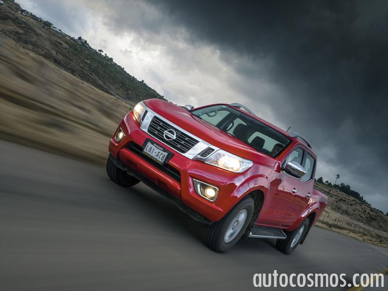 Nissan NP300 vs Toyota Hilux vs Mitsubishi L200