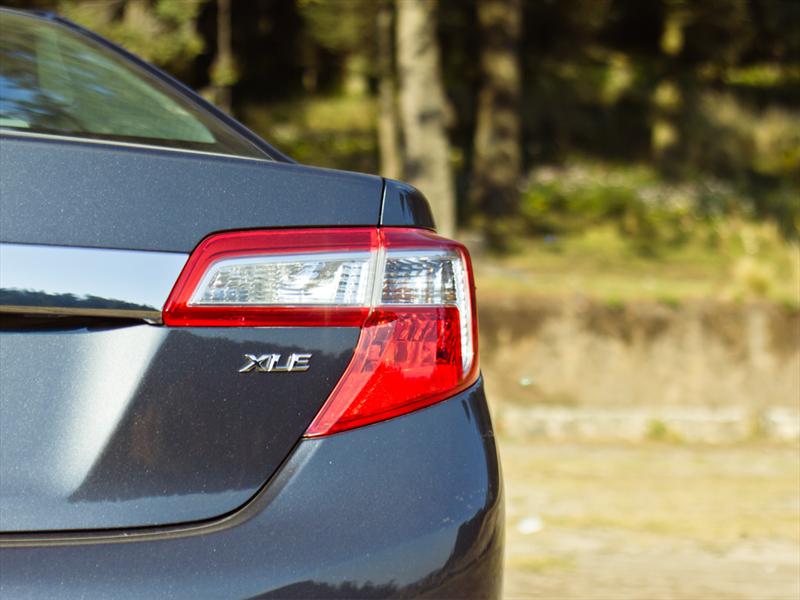 Toyota Camry V6 2012 prueba