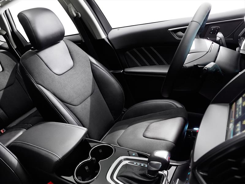 Ford Edge 2015