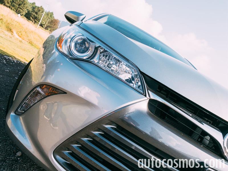 Toyota Camry 2015