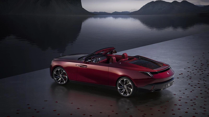 Rolls-Royce La Rose Noire Droptail