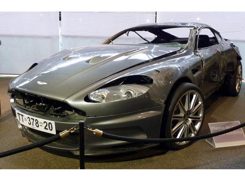 Top 10: Aston Martin DBS de Bond
