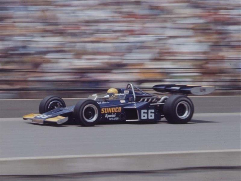 McLaren celebra 50 años en la competición