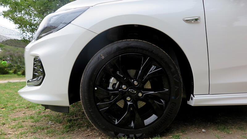 Chevrolet Onix RS