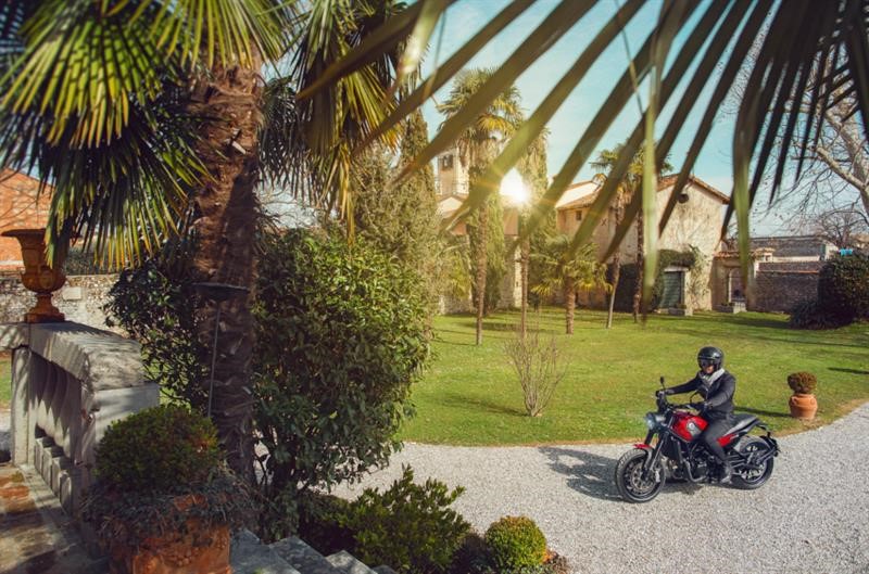 Benelli Leoncino 500