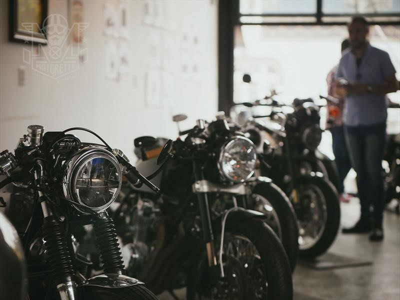 Vintage Moto Art 2018