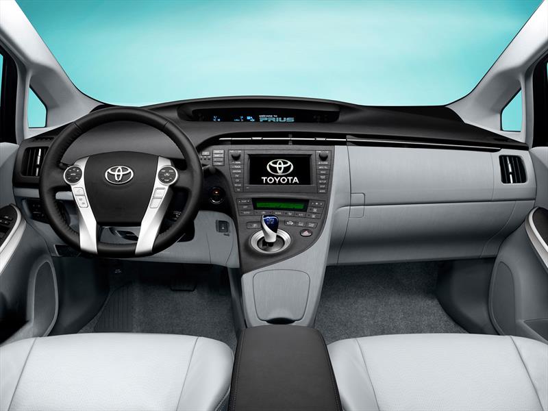 Historia: Toyota Prius