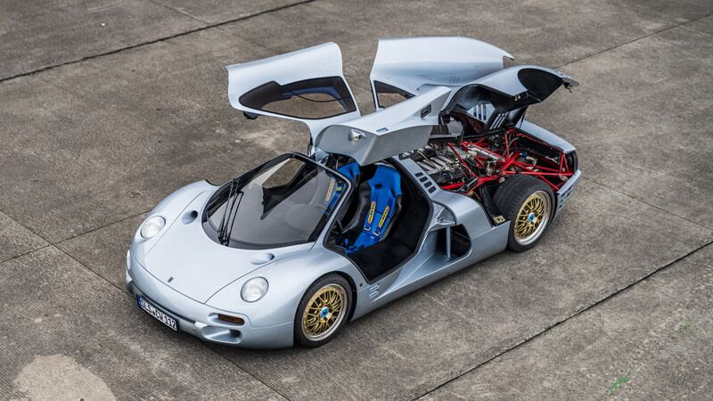 Isdera Commendatore 112i