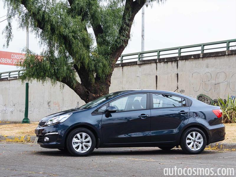 Kia Rio sedán 2016
