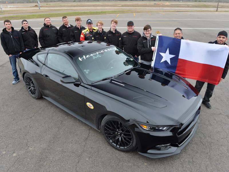 Hennessey Mustang HPE700 2015