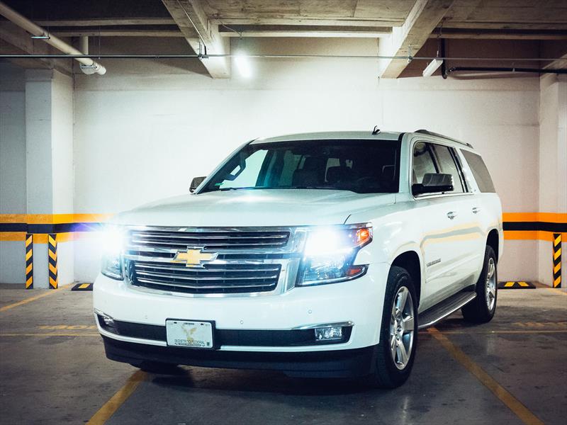 Chevrolet Suburban 2015