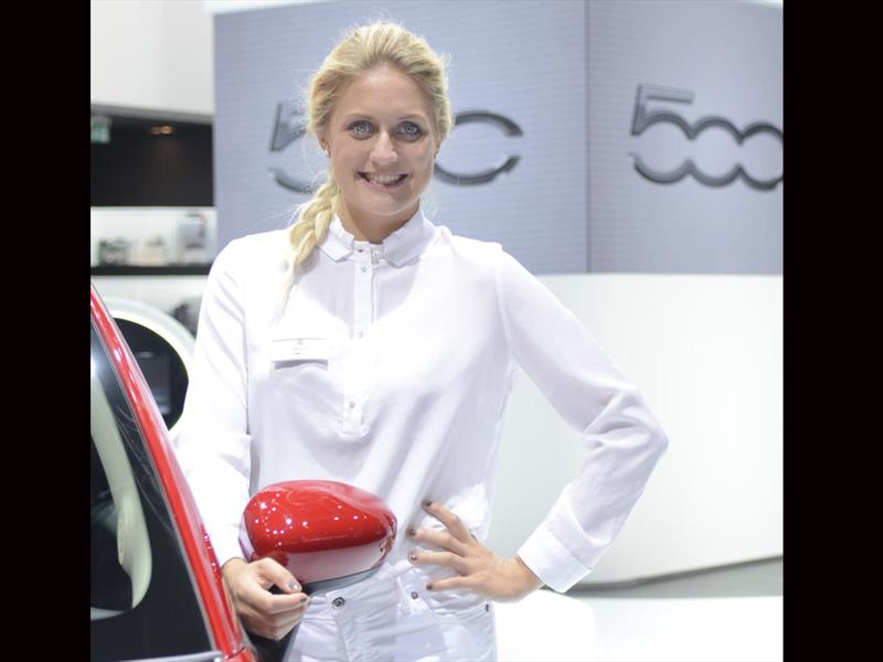 Las chicas del Salón de Frankfurt 2015