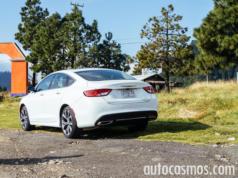 Chrysler 200 2015
