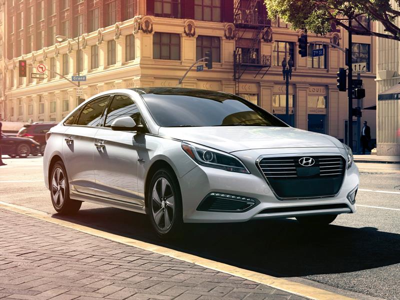 Hyundai Sonata Hybrid SE