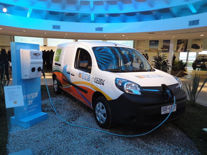 Renault entrega 30 Kangoo ZE eléctricas