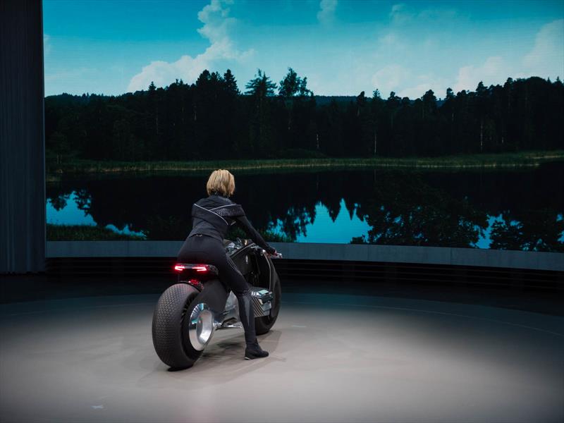 BMW Motorrad VISION NEXT 100 Concept