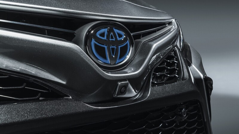 Toyota Camry 2021