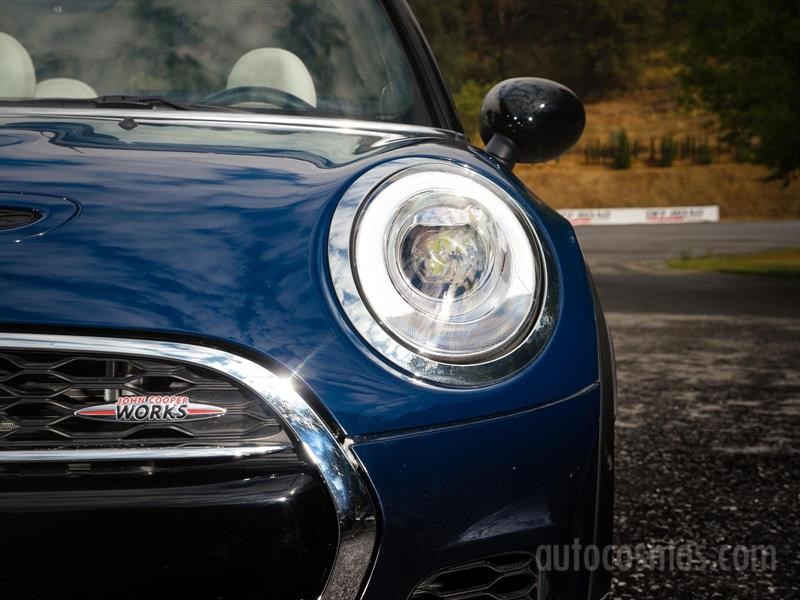 MINI John Cooper Works Convertible 2017