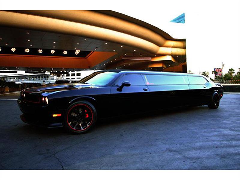 Dodge Challenger SRT8 Limusina