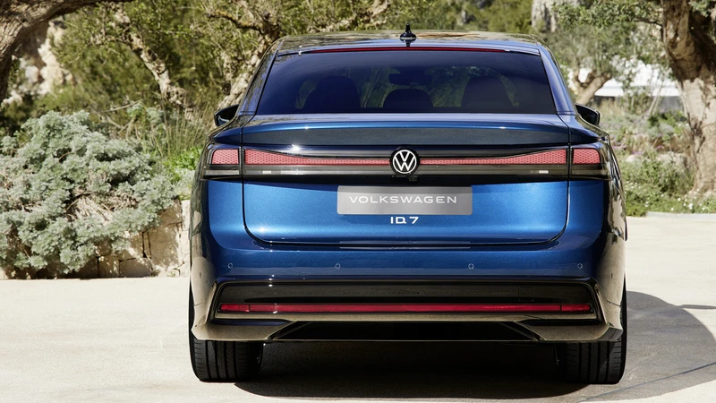 VW ID.7 debuta el sucesor eléctrico del Passat