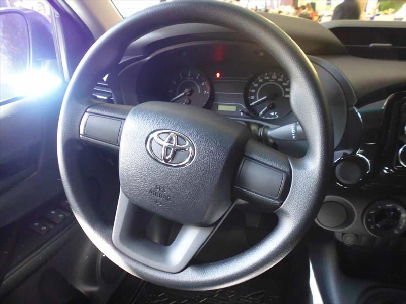 Toyota Hilux 2016