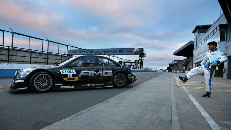 El Kun Aguero y Nico Rosberg, juntos en la pista