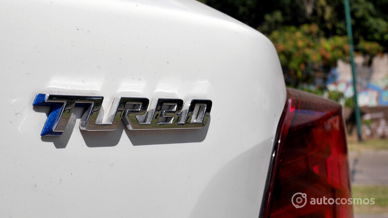 Test Chevrolet Onix RS 1.0T manual