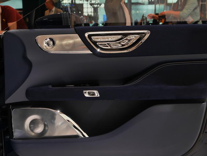 Lincoln Continental Concept