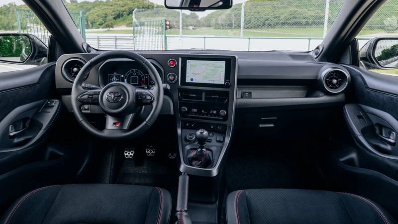 Toyota GR Yaris Circuit Package 2026 - Autocosmos
