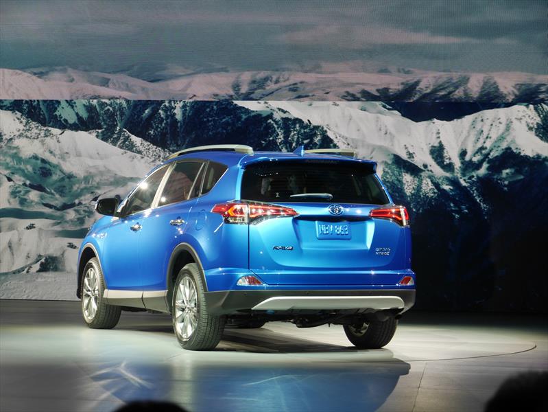 Toyota RAV4 Hybrid 2016