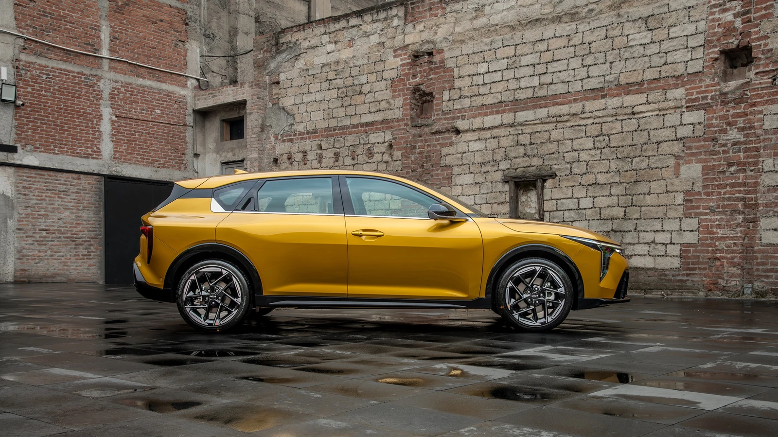 Kia K4 Hatchback 2027 llega a M뿯½xico, suma una nueva versi뿯½n de entrada