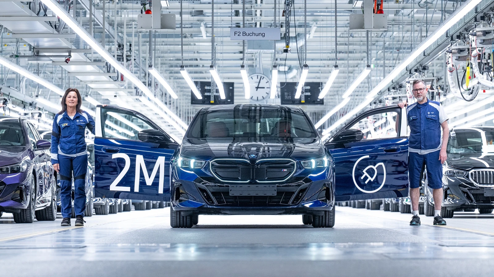 BMW celebra la producci뿯½n de 2 millones de veh뿯½culos totalmente el뿯½ctricos