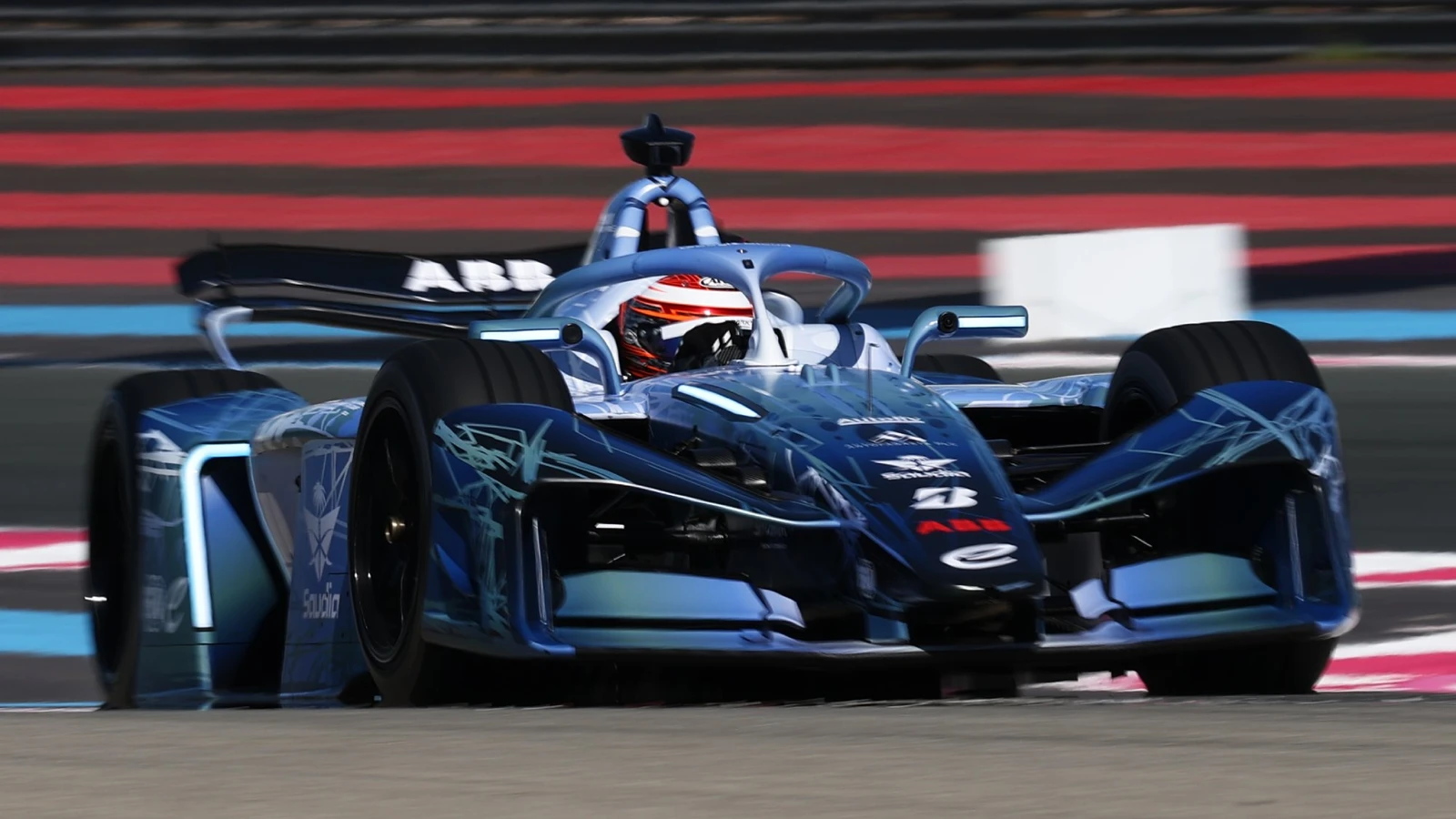 F뿯½rmula E presenta el monoplaza Gen4, m뿯½s r뿯½pido, capaz y emocionante