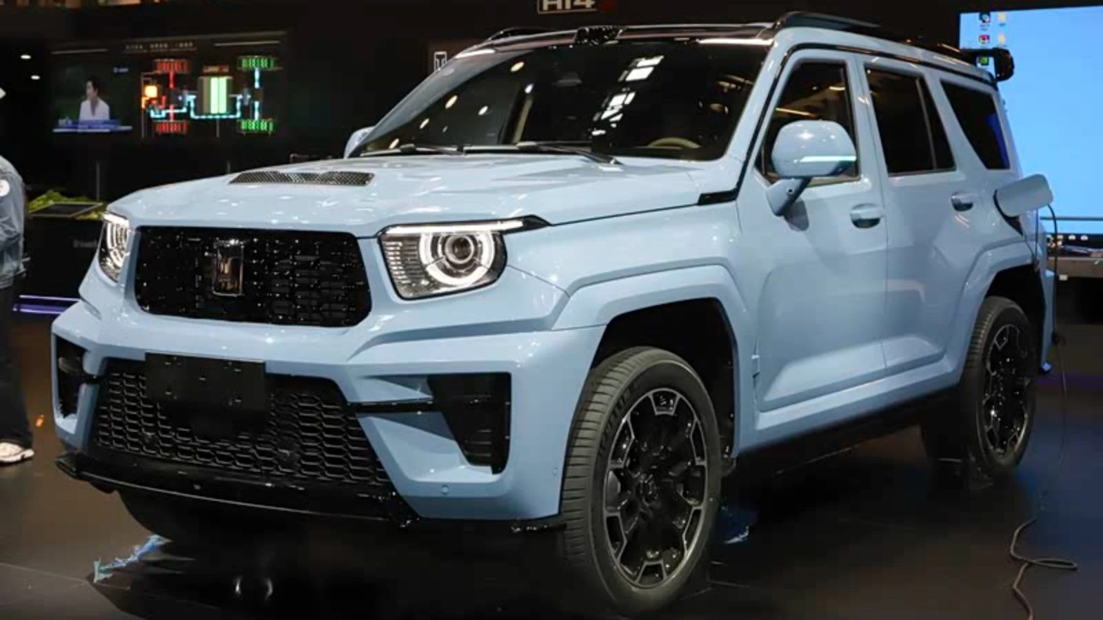 Sal뿯½n de Beijing 2026: GWM muestra su formidable y lujoso Tank 700 PHEV