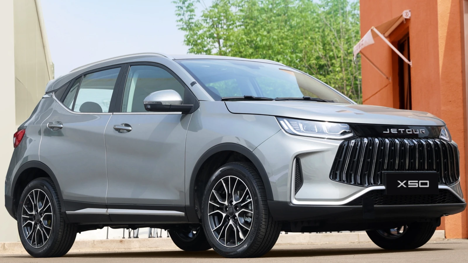 SIA 2025 - Jetour X50 en Colombia: precio, equipamiento y características del nuevo SUV compacto