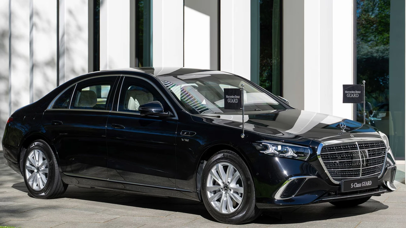 Mercedes-Benz crea un búnker rodante: el S 680 GUARD 4MATIC, un sedán blindado, poderoso y exclusivo