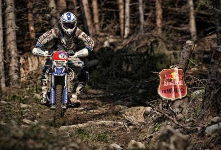 La G 450 X de BMW Motorrad gana el Red Bull Romaniacs