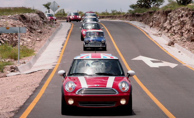 Mini incorpora mecánicas 1.6 litros a sus modelos 2010