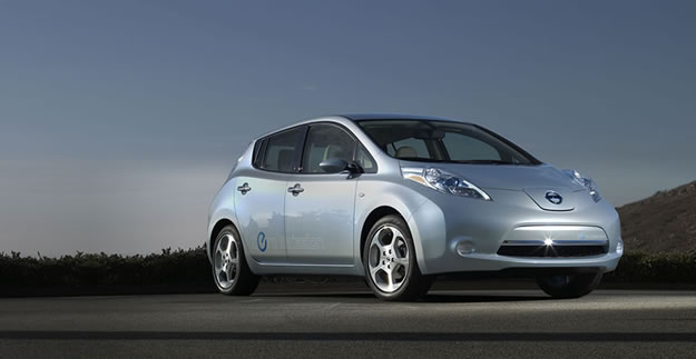 El auto totalmente eléctrico Nissan Leaf costará desde 25,280 dólares