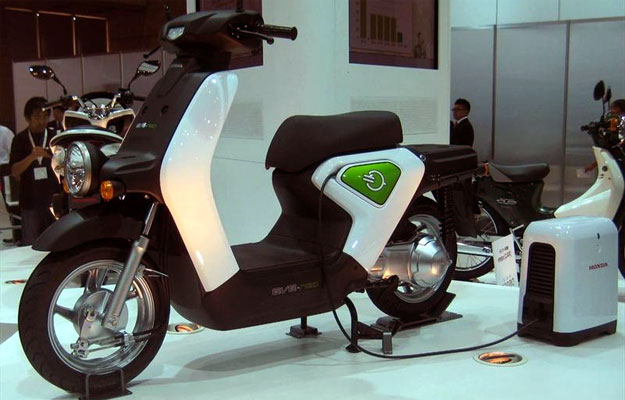 El scooter EV Neo de Honda será producida para finales del 2010